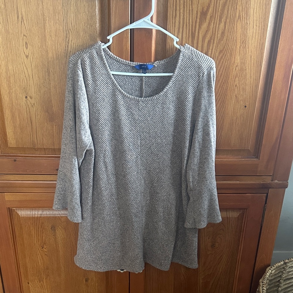 Apt. 9 Women's Long Sleeve Gray Top